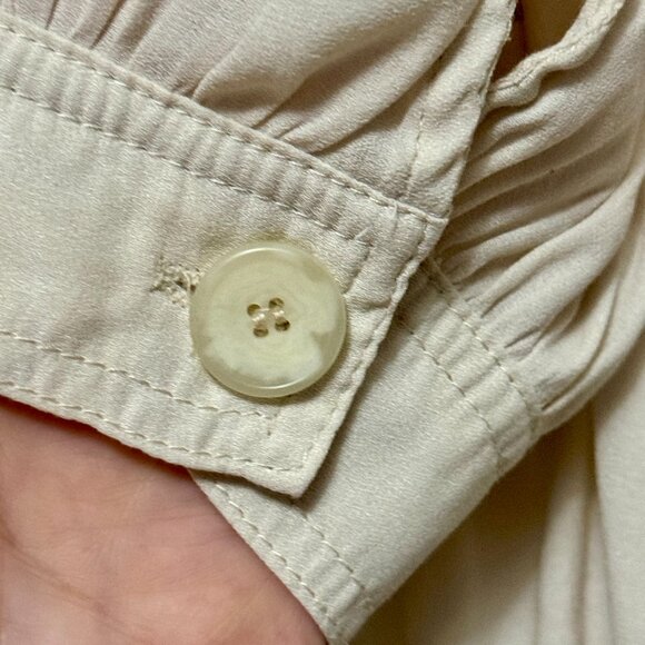 Free People Adorable White Silk Blouse Romantic Style size XS - Picture 5 of 11